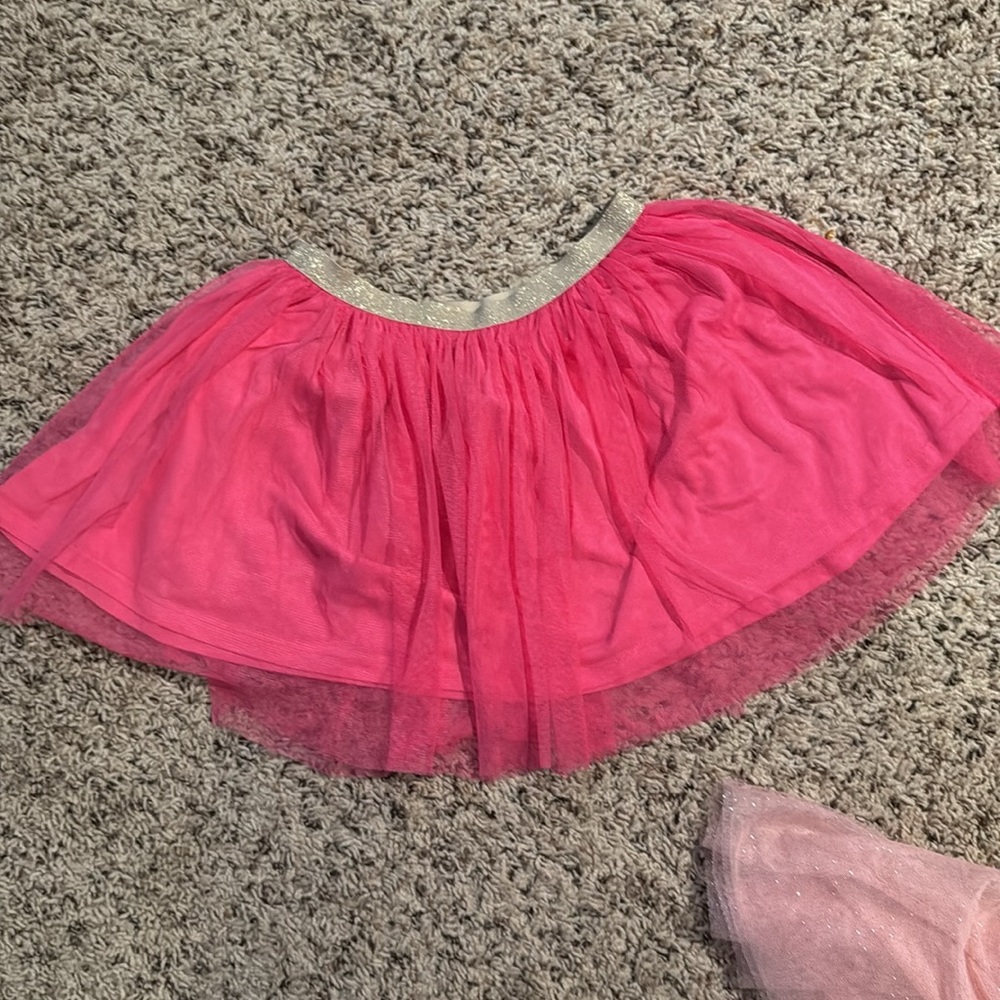 🆑FINAL PRICE‼️ Girls size 6 hot pink and light pink sparkly tulle skirts - Picture 2 of 3